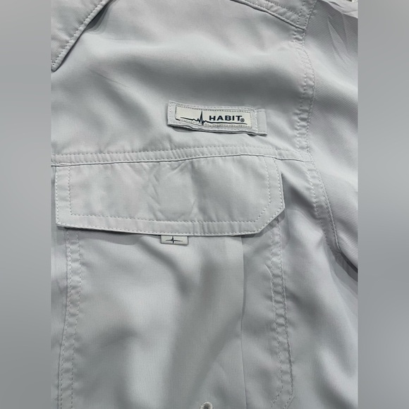 Habit Short Sleeve Button Up Fishing Shirt Men's Med Light Grey UV 40 Protection - Picture 3 of 9